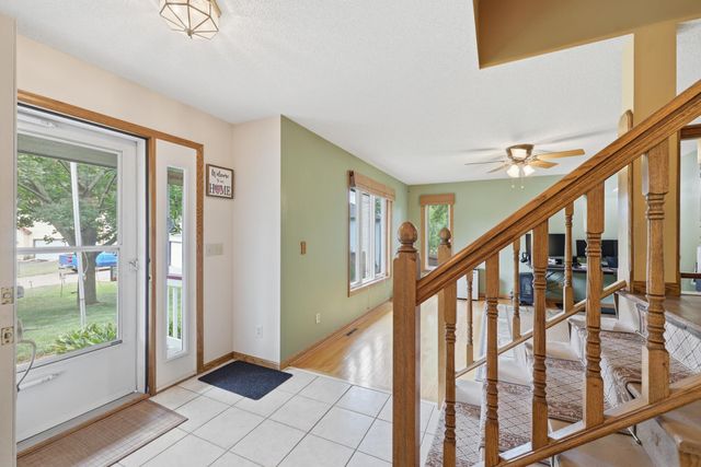 2217 Gentry Avenue N, Oakdale, MN 55128