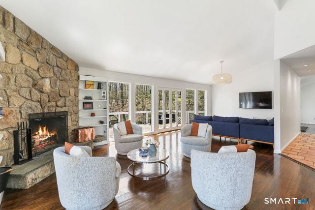 14 White Oak Lane, Weston, CT 06883