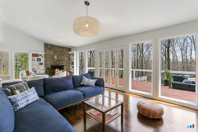 14 White Oak Lane, Weston, CT 06883