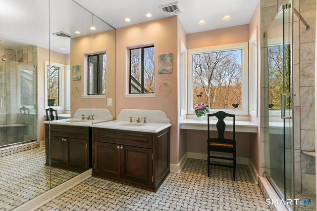 14 White Oak Lane, Weston, CT 06883