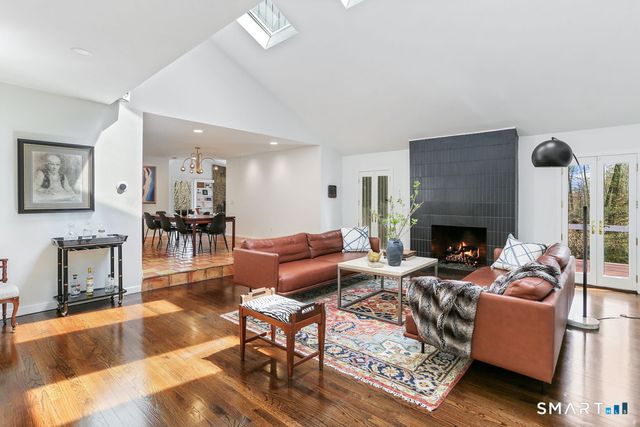 14 White Oak Lane, Weston, CT 06883