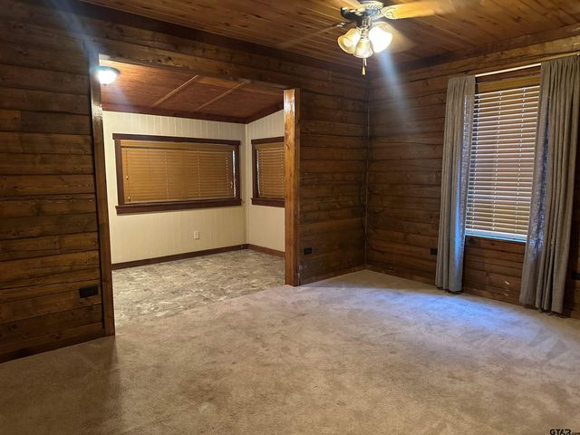 7315 Neches, Athens, TX 75752