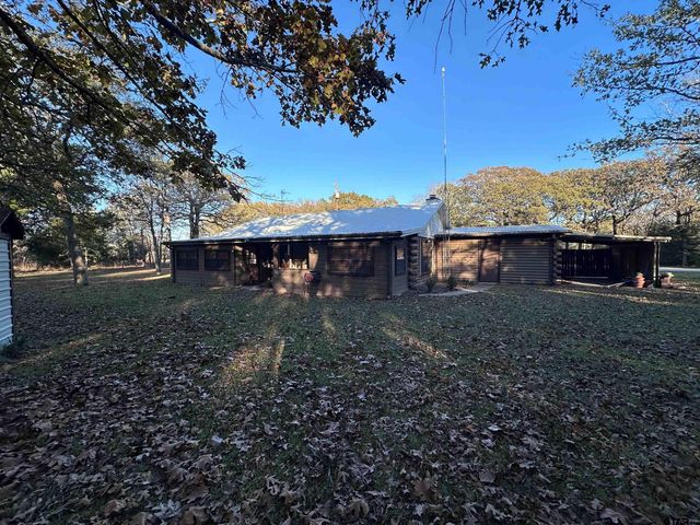 7315 Neches, Athens, TX 75752