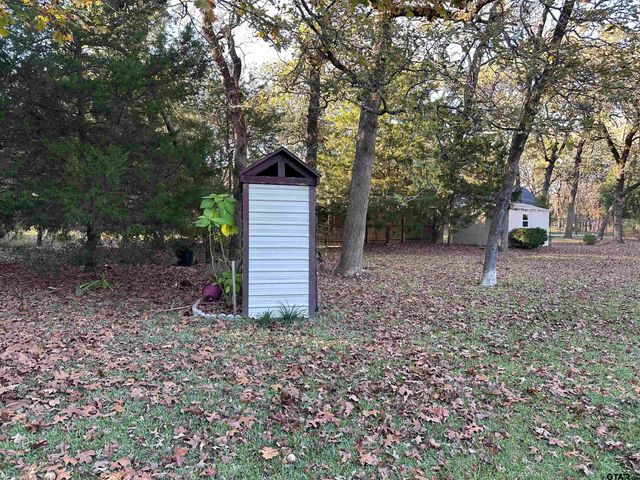 7315 Neches, Athens, TX 75752