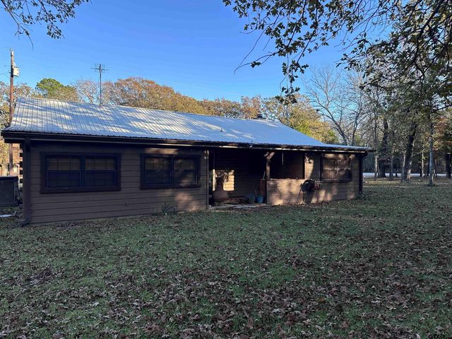 7315 Neches, Athens, TX 75752