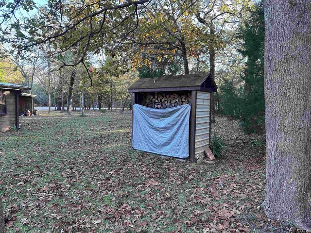 7315 Neches, Athens, TX 75752