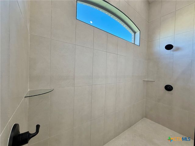 712 Eagle Claw Drive, Salado, TX 76571