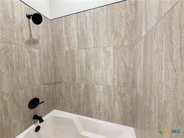 712 Eagle Claw Drive, Salado, TX 76571