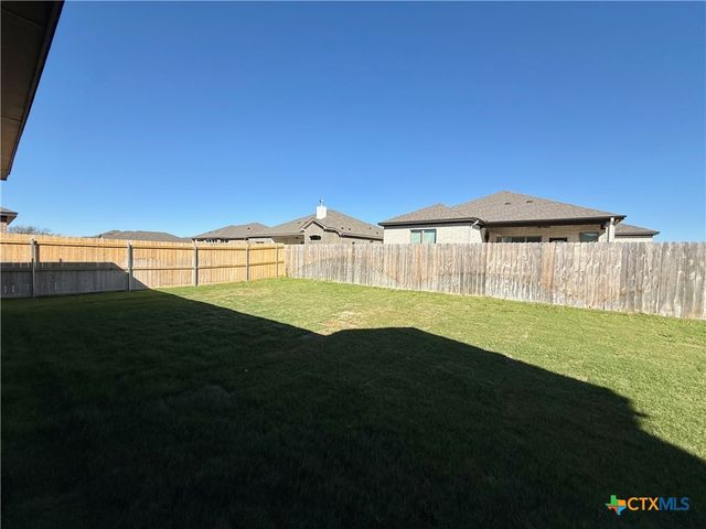 712 Eagle Claw Drive, Salado, TX 76571
