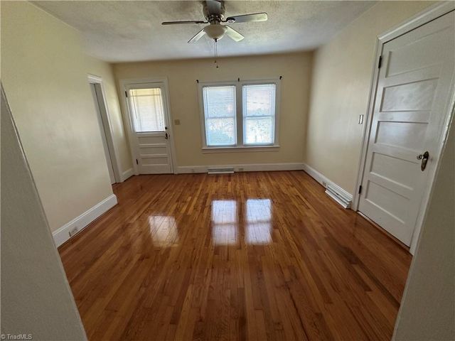 2718 Sedgewick Street, Winston-salem, NC 27127