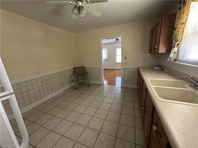 2718 Sedgewick Street, Winston-salem, NC 27127