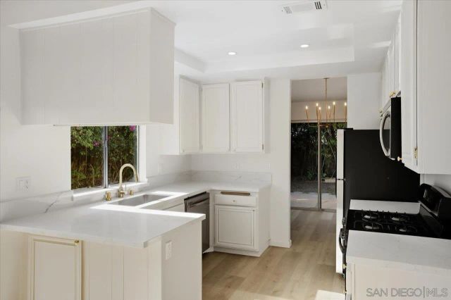 1708 Woodbridge Rd, Escondido, CA 92026