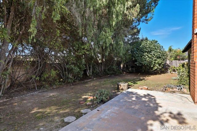 1708 Woodbridge Rd, Escondido, CA 92026