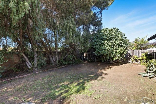 1708 Woodbridge Rd, Escondido, CA 92026