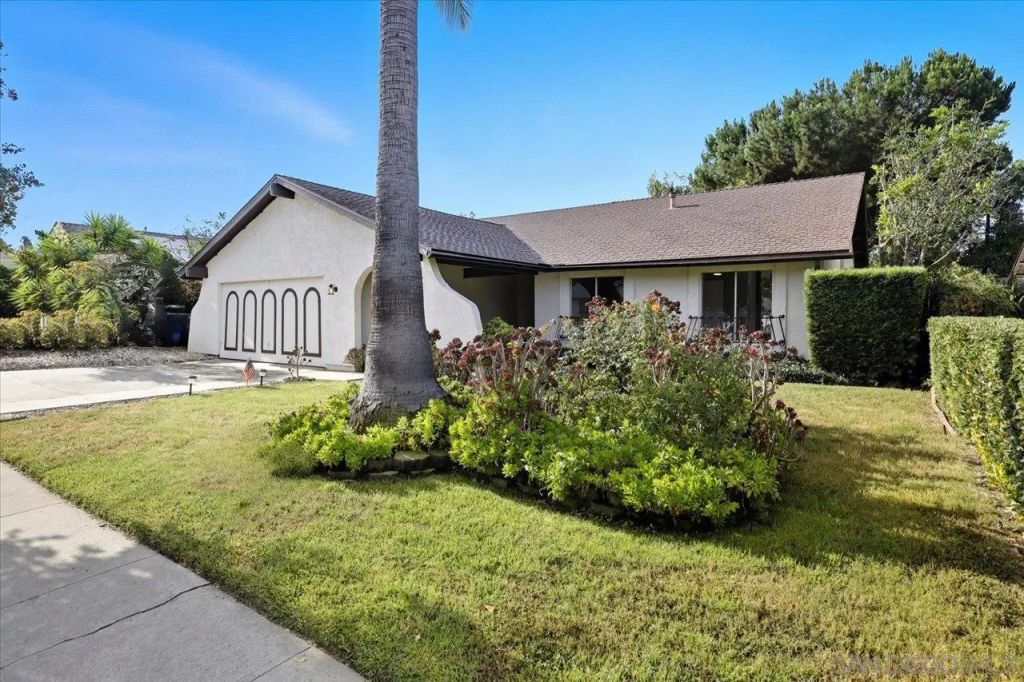 1708 Woodbridge Rd, Escondido, CA 92026