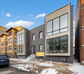 4721 S Ingleside Avenue, Chicago, IL 60615