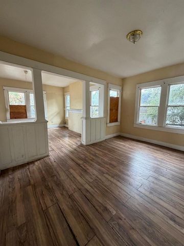 8216 N 14TH STREET, Tampa, FL 33604