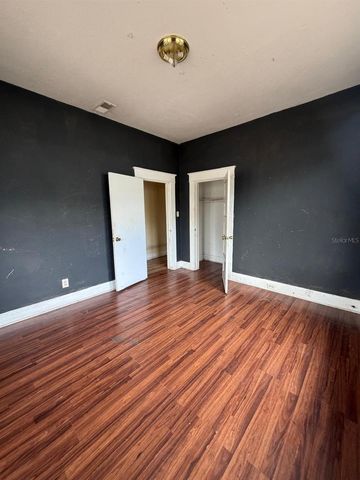 8216 N 14TH STREET, Tampa, FL 33604