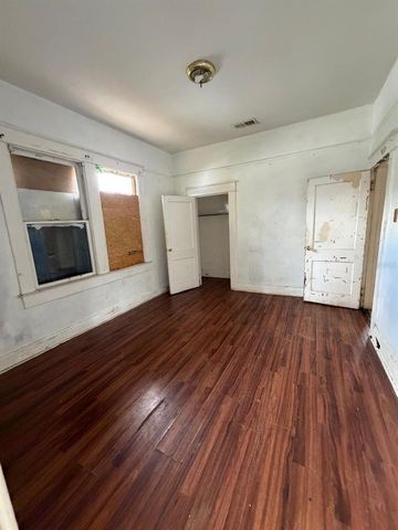 8216 N 14TH STREET, Tampa, FL 33604