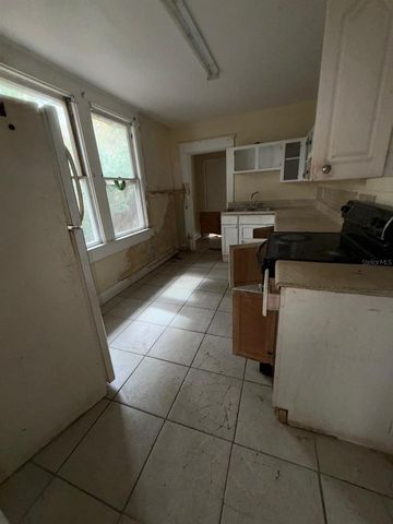 8216 N 14TH STREET, Tampa, FL 33604