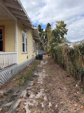 8216 N 14TH STREET, Tampa, FL 33604