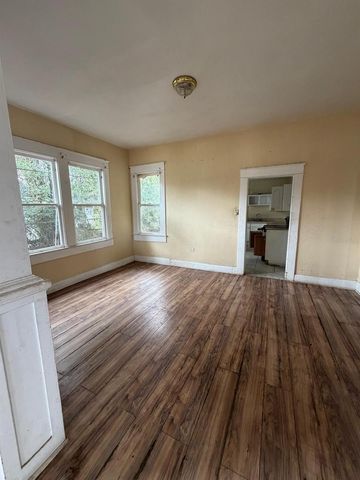 8216 N 14TH STREET, Tampa, FL 33604