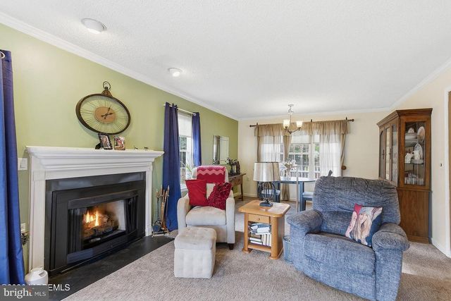 4 KENT CT, Forked River, NJ 08731