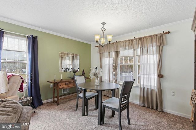 4 KENT CT, Forked River, NJ 08731