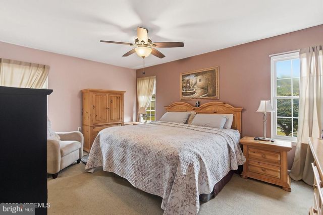 4 KENT CT, Forked River, NJ 08731