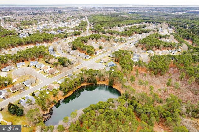 4 KENT CT, Forked River, NJ 08731