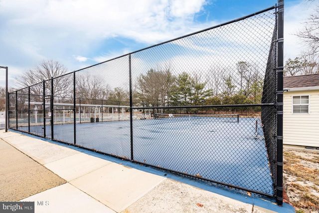 4 KENT CT, Forked River, NJ 08731