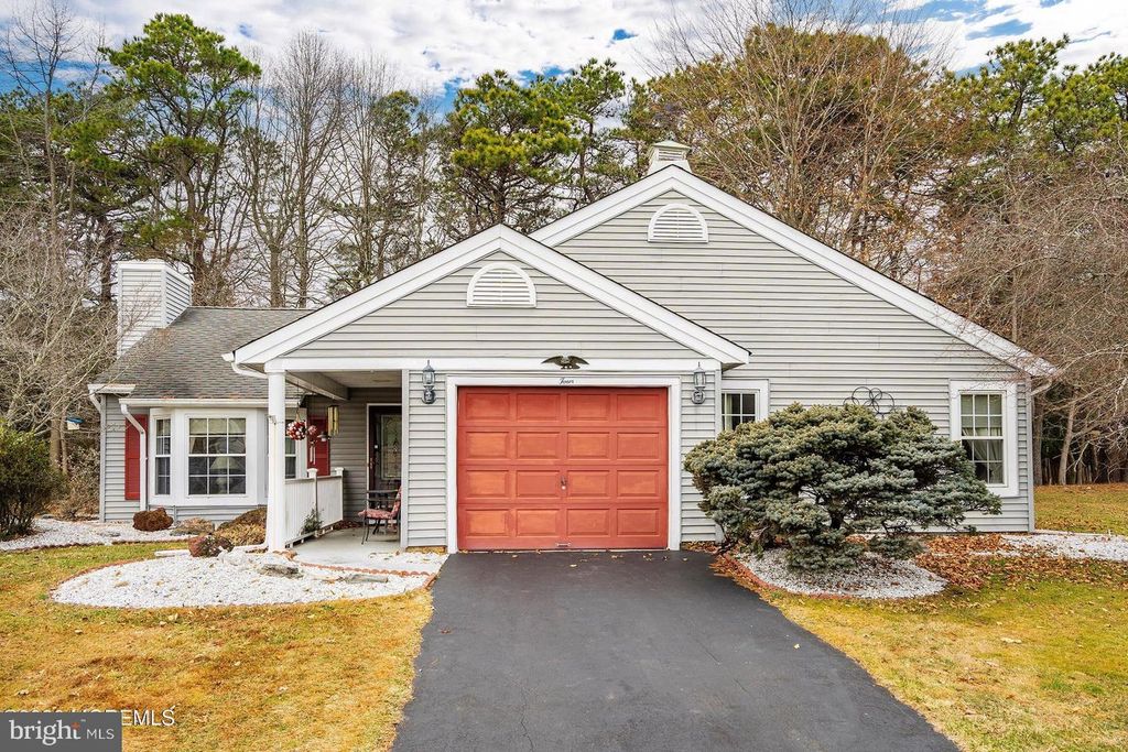 4 KENT CT, Forked River, NJ 08731