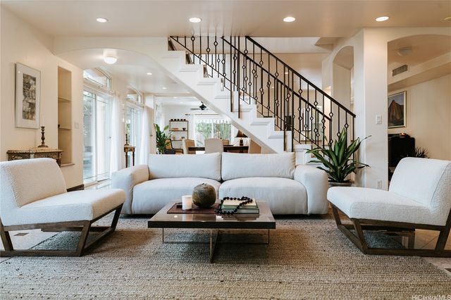 3063 Diamond Head Road, Honolulu, HI 96815