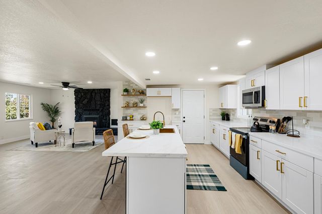 1429 Brannon Ave, Modesto, CA 95350
