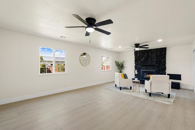 1429 Brannon Ave, Modesto, CA 95350