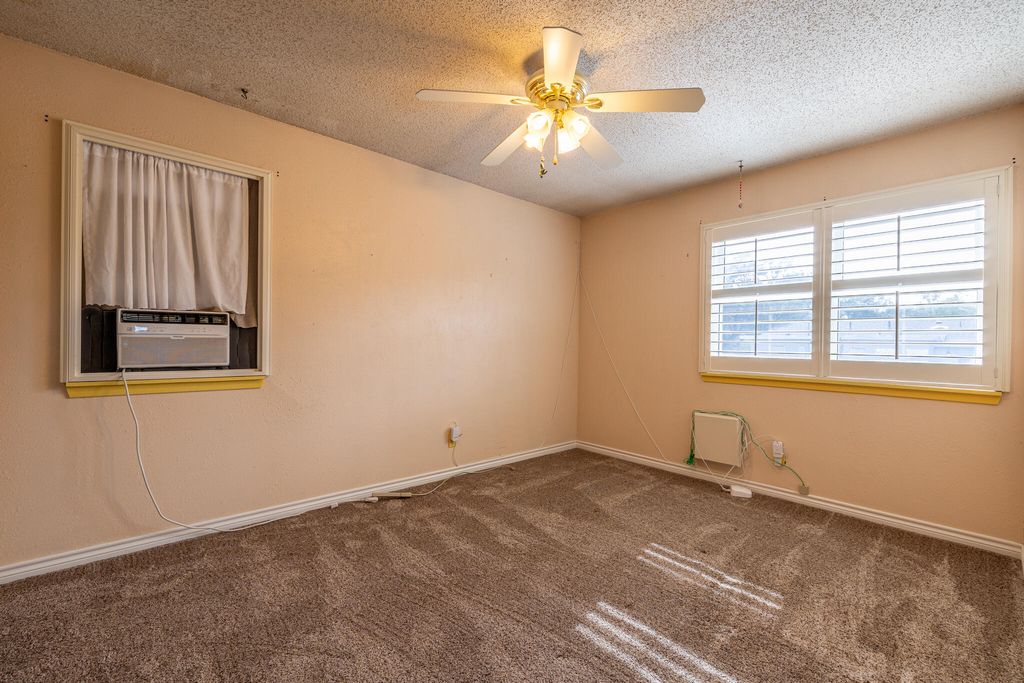 Image 10 of property listing at 204 Cedar Drive, Ozona, TX 76943