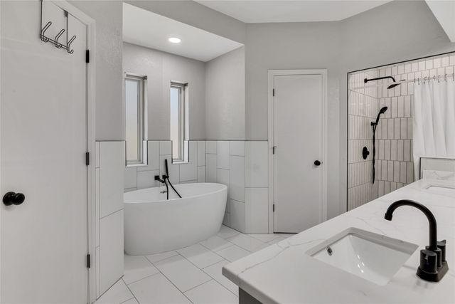 1301 Oak Timber Drive, Euless, TX 76039