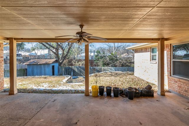 1301 Oak Timber Drive, Euless, TX 76039