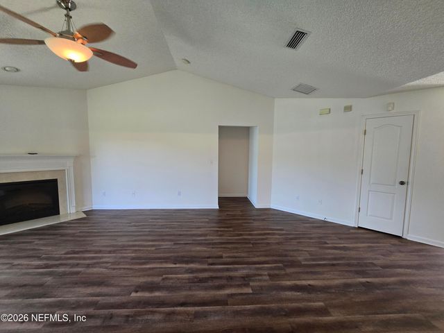 6552 CRIMSON LEAF Lane, Jacksonville, FL 32244