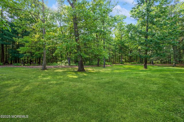 5 Ramapo Court, Colts Neck, NJ 07722