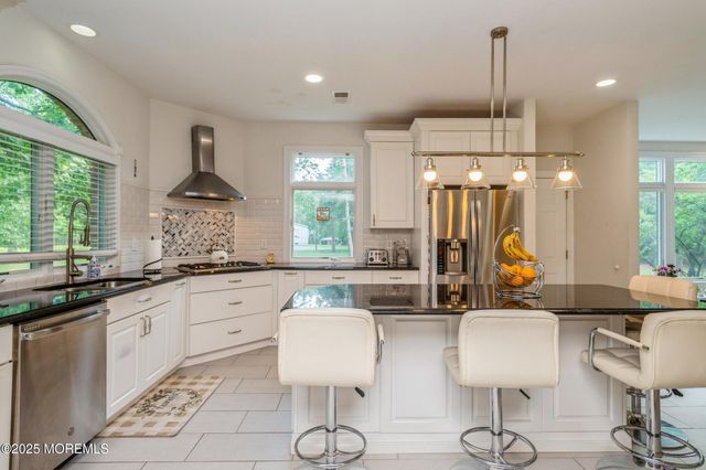 5 Ramapo Court, Colts Neck, NJ 07722