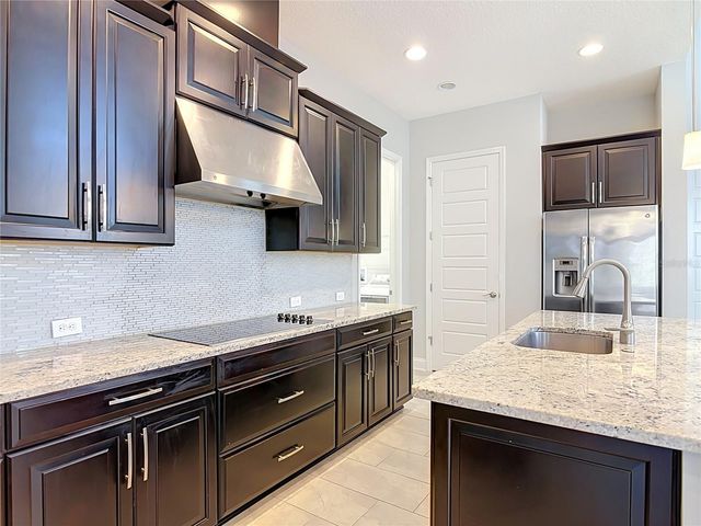 450 WINDY PINE WAY, Oviedo, FL 32765