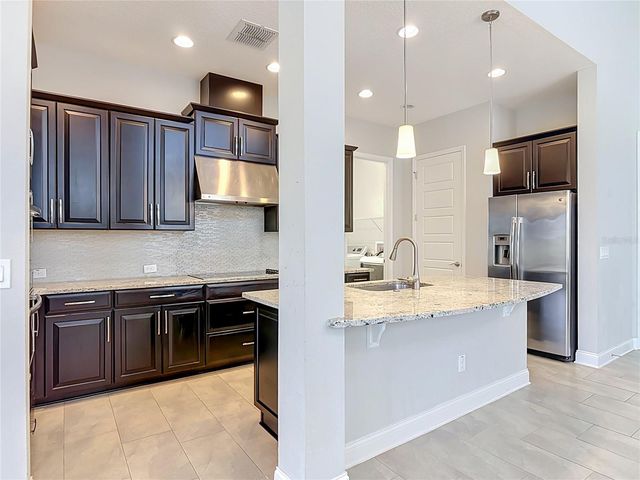 450 WINDY PINE WAY, Oviedo, FL 32765