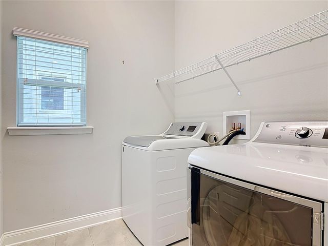 450 WINDY PINE WAY, Oviedo, FL 32765