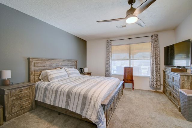 4909 Chromium Drive NE, Rio Rancho, NM 87124