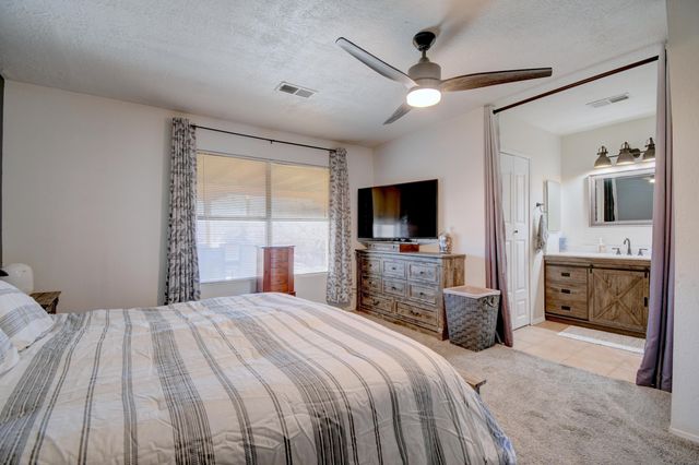 4909 Chromium Drive NE, Rio Rancho, NM 87124