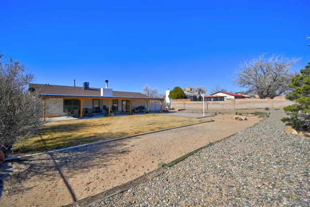 4909 Chromium Drive NE, Rio Rancho, NM 87124