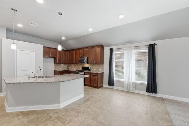 1911 Cedar Ridge Lane, Pearland, TX 77089