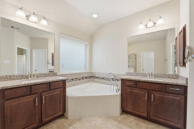 1911 Cedar Ridge Lane, Pearland, TX 77089