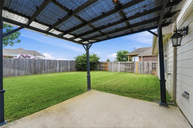 1911 Cedar Ridge Lane, Pearland, TX 77089